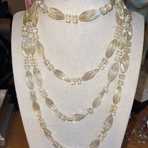 Elegant Vintage Clear Beaded Necklace